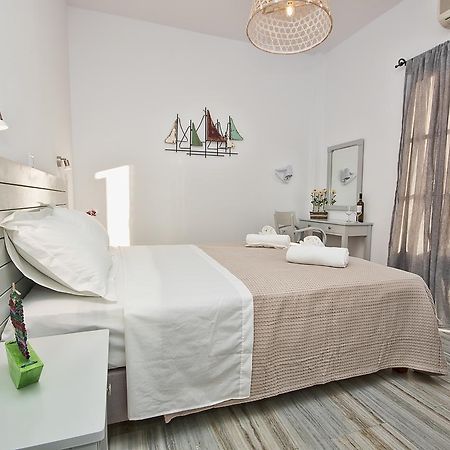 Mersea Apartments Parikia  Ngoại thất bức ảnh