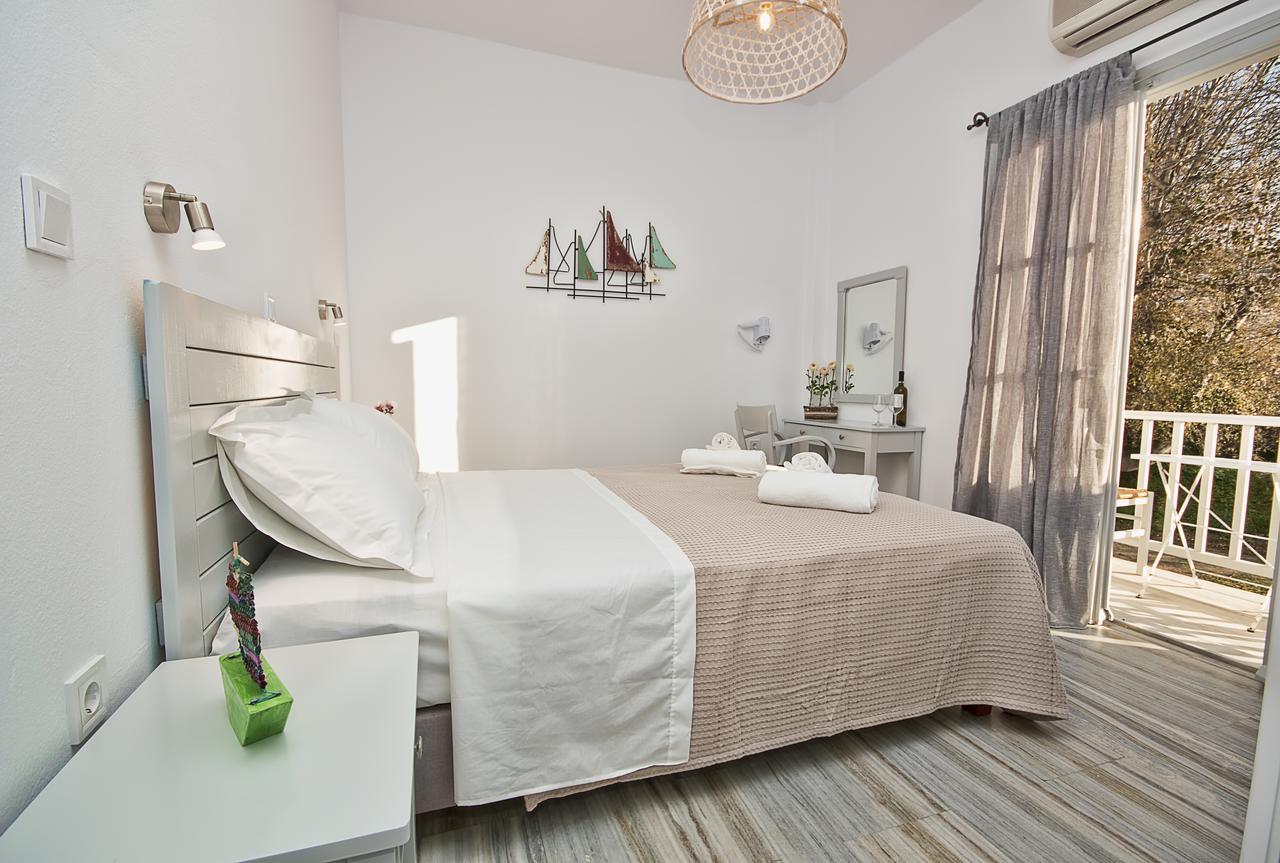 Mersea Apartments Parikia  Ngoại thất bức ảnh